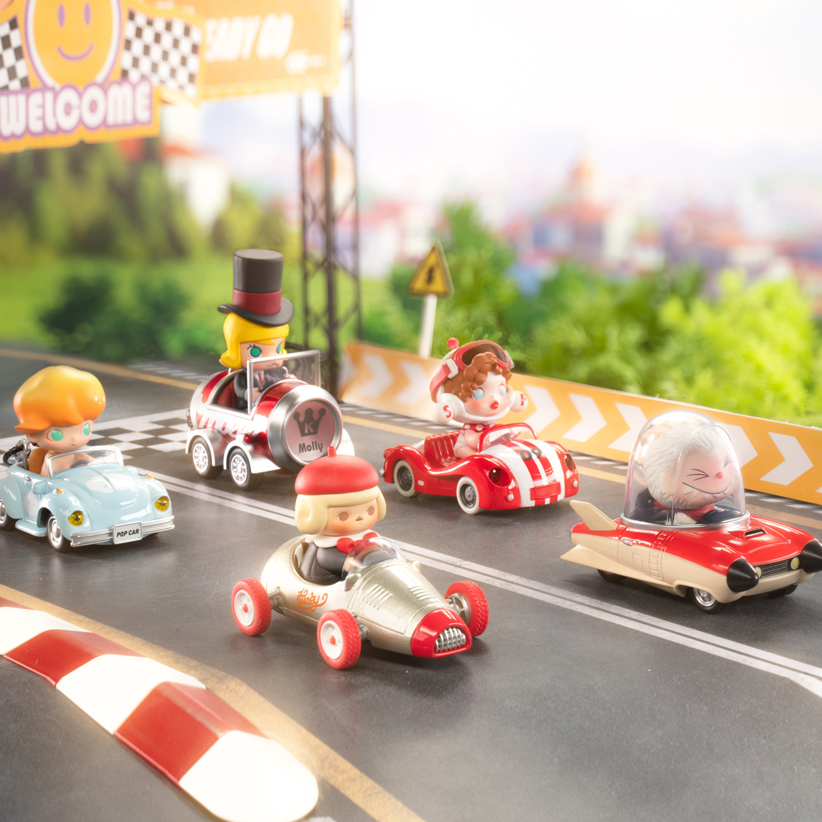 POP CAR Super Track Series - POP MART (Vietnam)