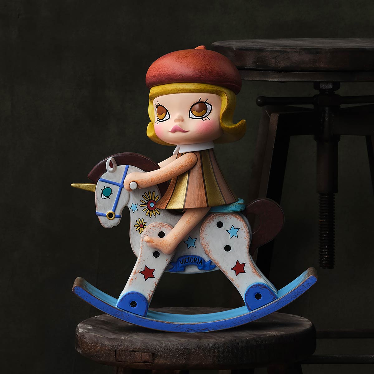 MOLLY Anniversary Statues Classical Retro Series Figures - POP 