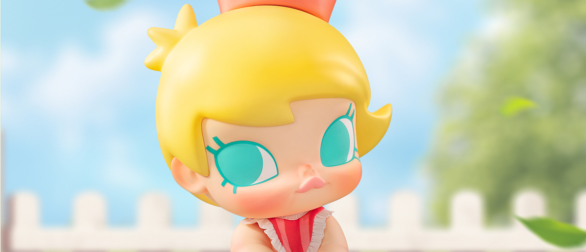 Baby Molly Enjoy the Breeze Figurine - POP MART (Hungary)