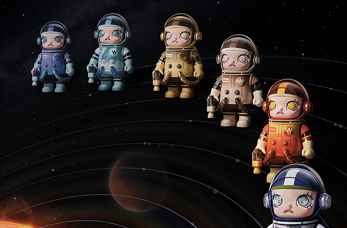 MEGA SPACE MOLLY 400% Planet Series Fiqures - POP MART