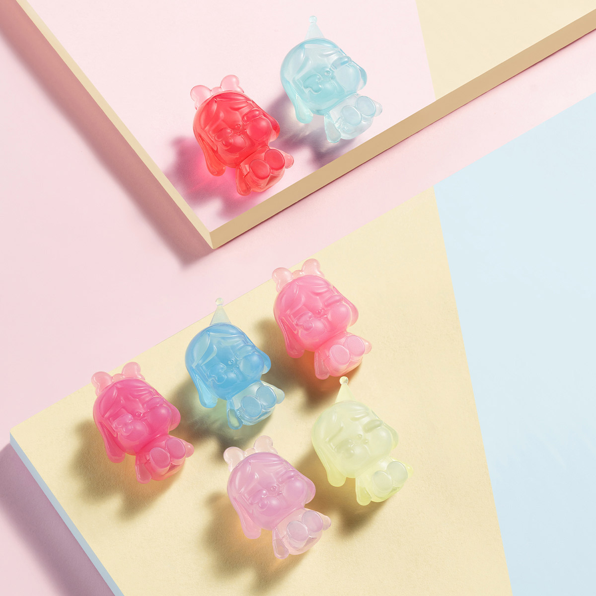 POP BEAN CRYBABY MINI FIGURE- Gradient Color Set - POP MART (Japan)