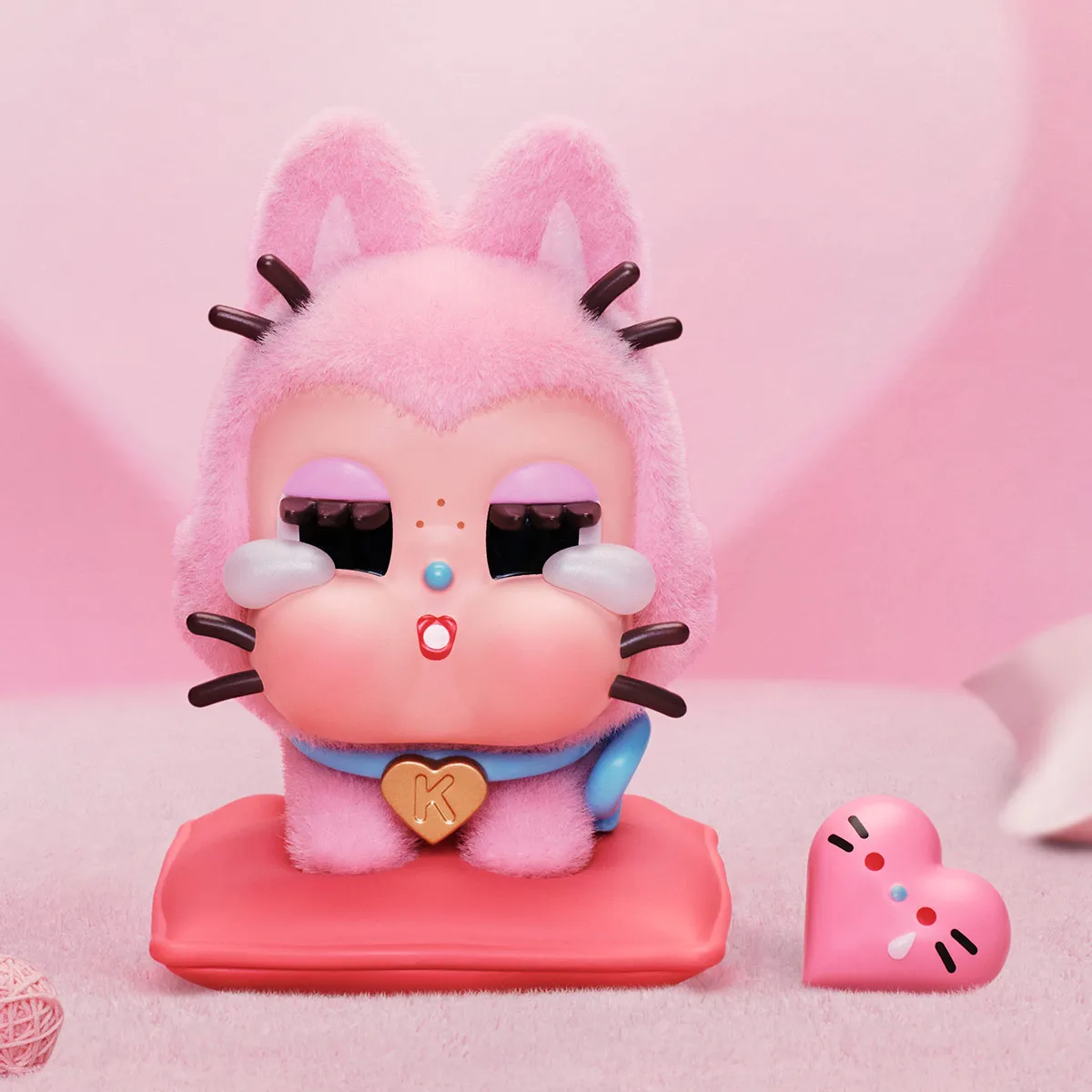 CRYBABY Crying For Love Series Figures - POP MART (Japan)