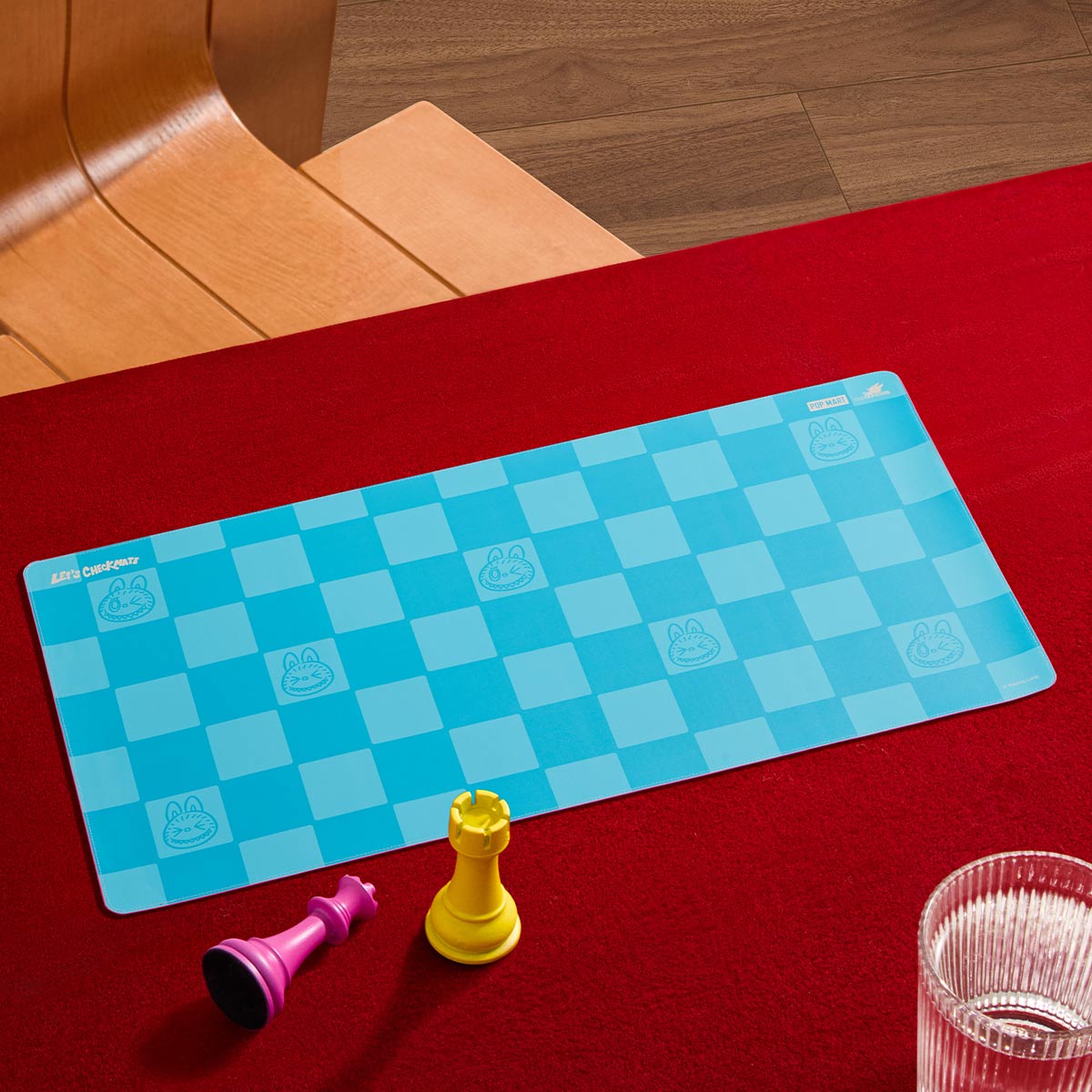 9/7午前発送可popmart正規 写真右 Let's Checkmate THE MONSTERS Let's Checkmate Series-Vinyl Plush Hanging Card