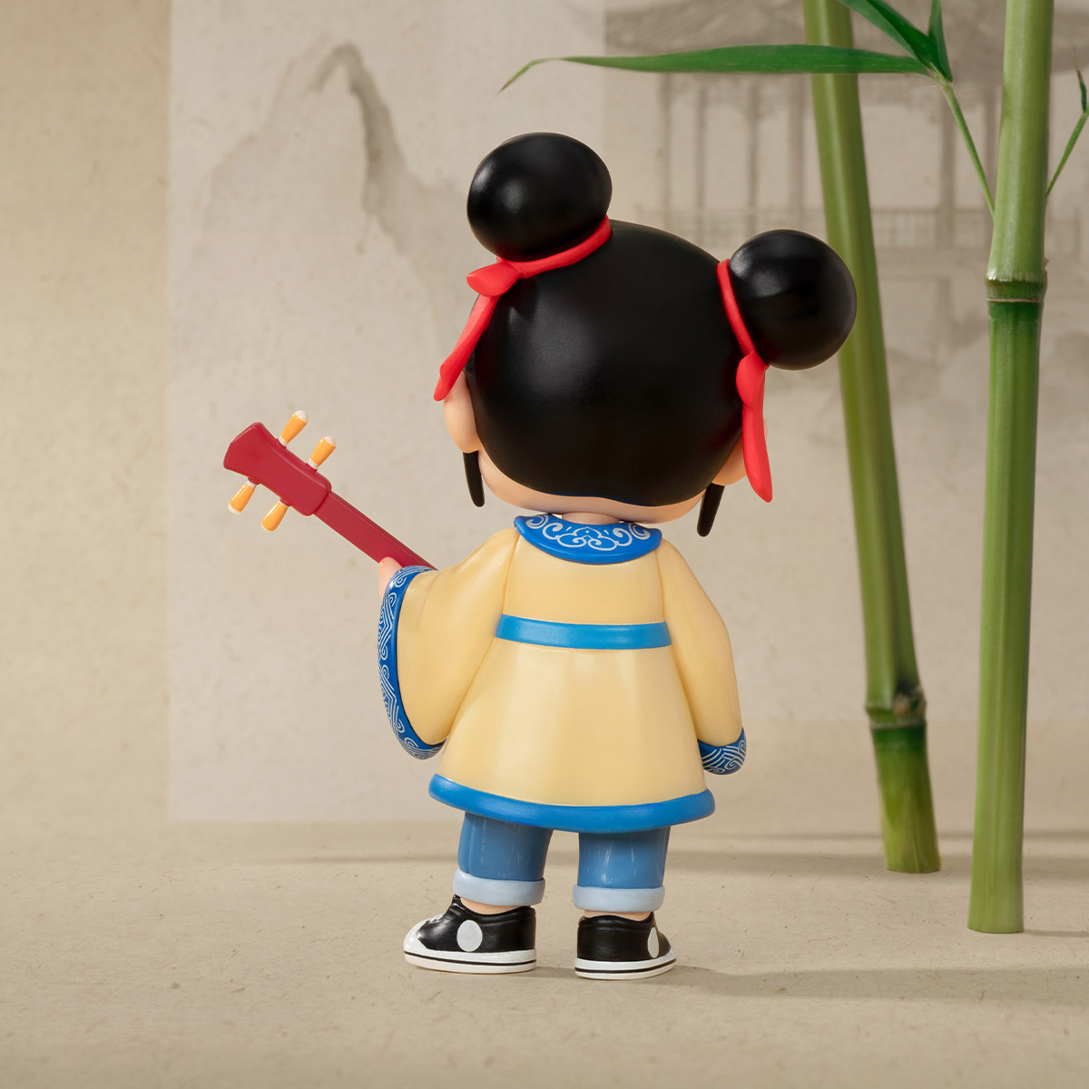 MOLLY Octagonal Qinqin Figure - POP MART (Japan)