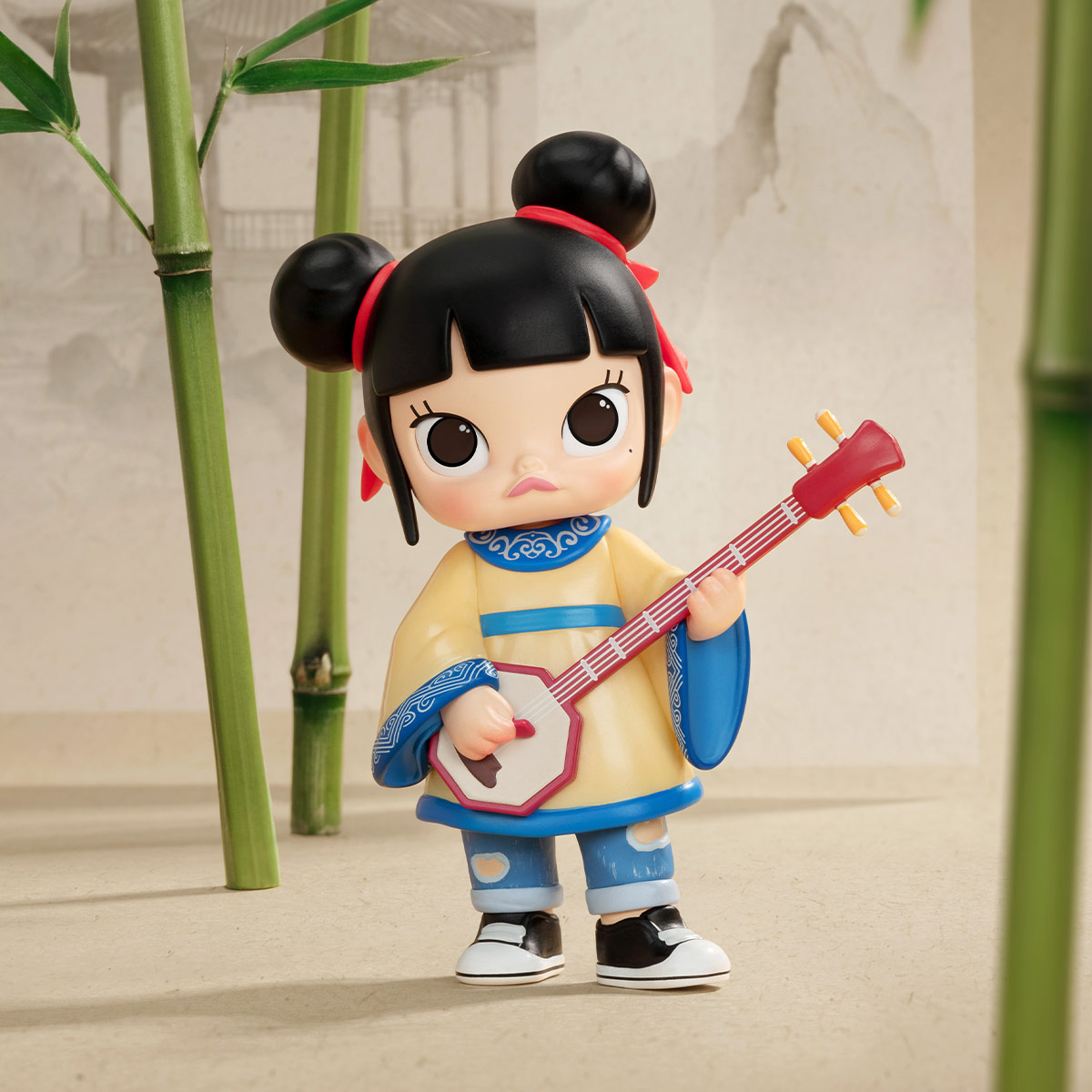MOLLY Octagonal Qinqin Figure - POP MART (Switzerland)