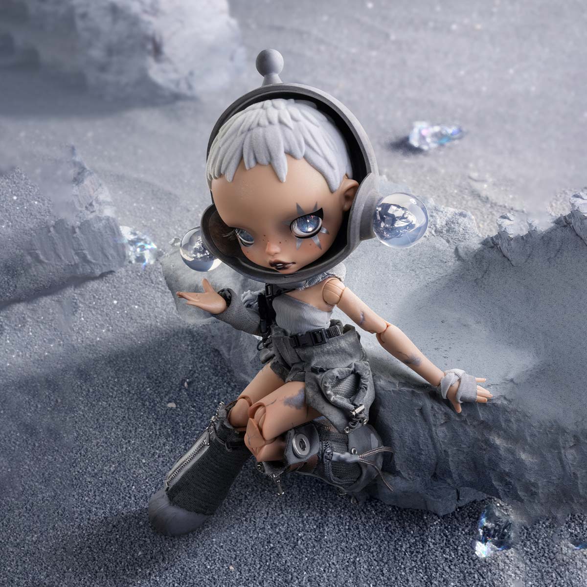 SKULLPANDA × HAMCUS 1/6 Action Figure - POP MART (Poland)