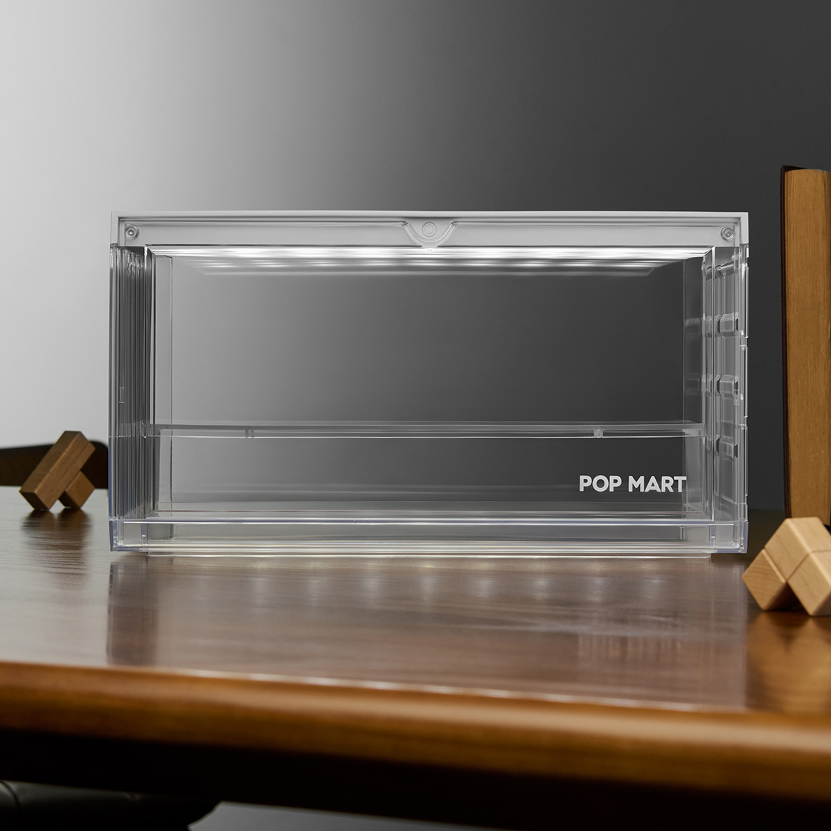 POP MART 100% Assemblable Lighted Display Container - POP