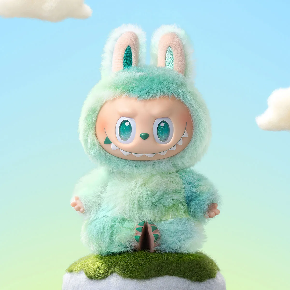 THE MONSTERS Big into Energy シリーズ ぬいぐるみペンダント-Copy 