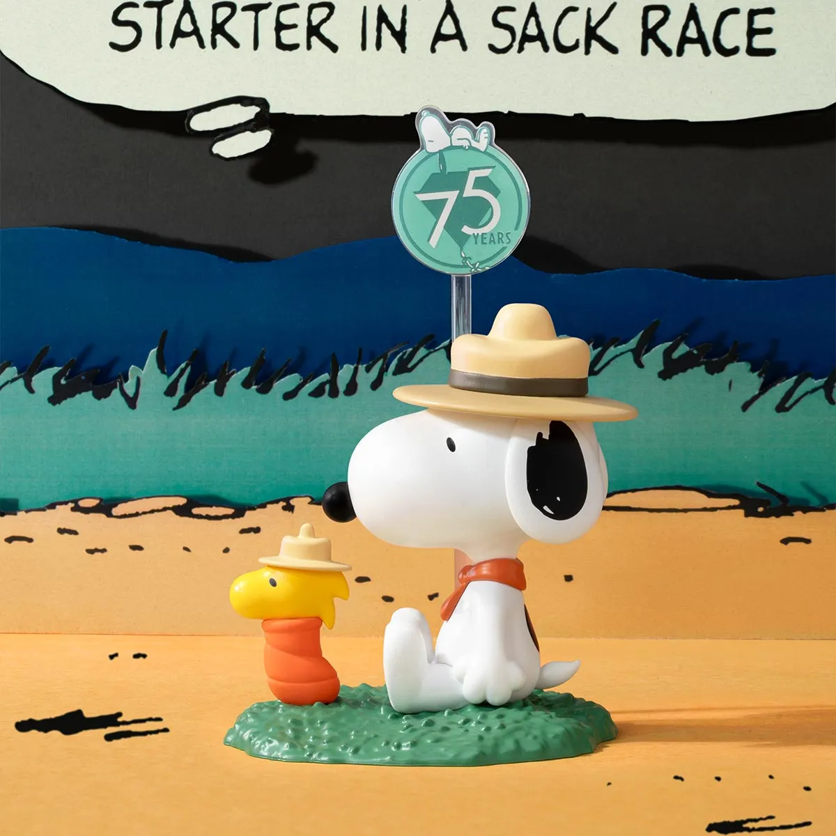 Peanuts 75th Anniversary | Snoopy Comic Life Series Figures - POP 