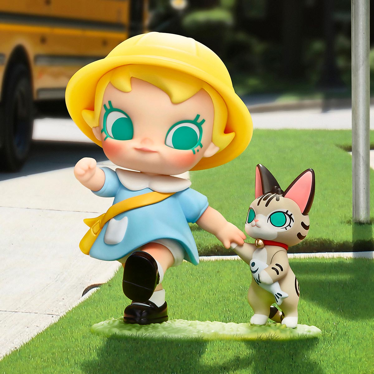 Baby Molly My Huggable Discovery Series Figures - POP MART