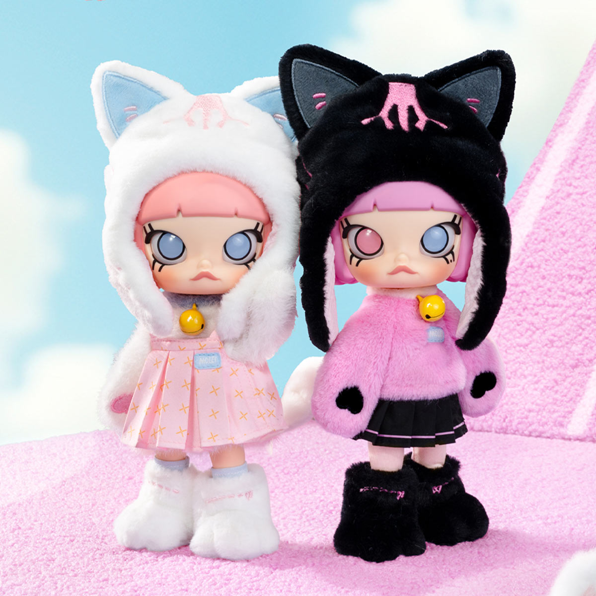MOLLY Peekaboo 1/8 Action Figure - POP MART (Germany)