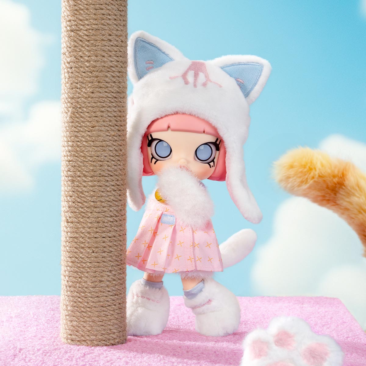 MOLLY Peekaboo 1/8 Action Figure - POP MART (United States)