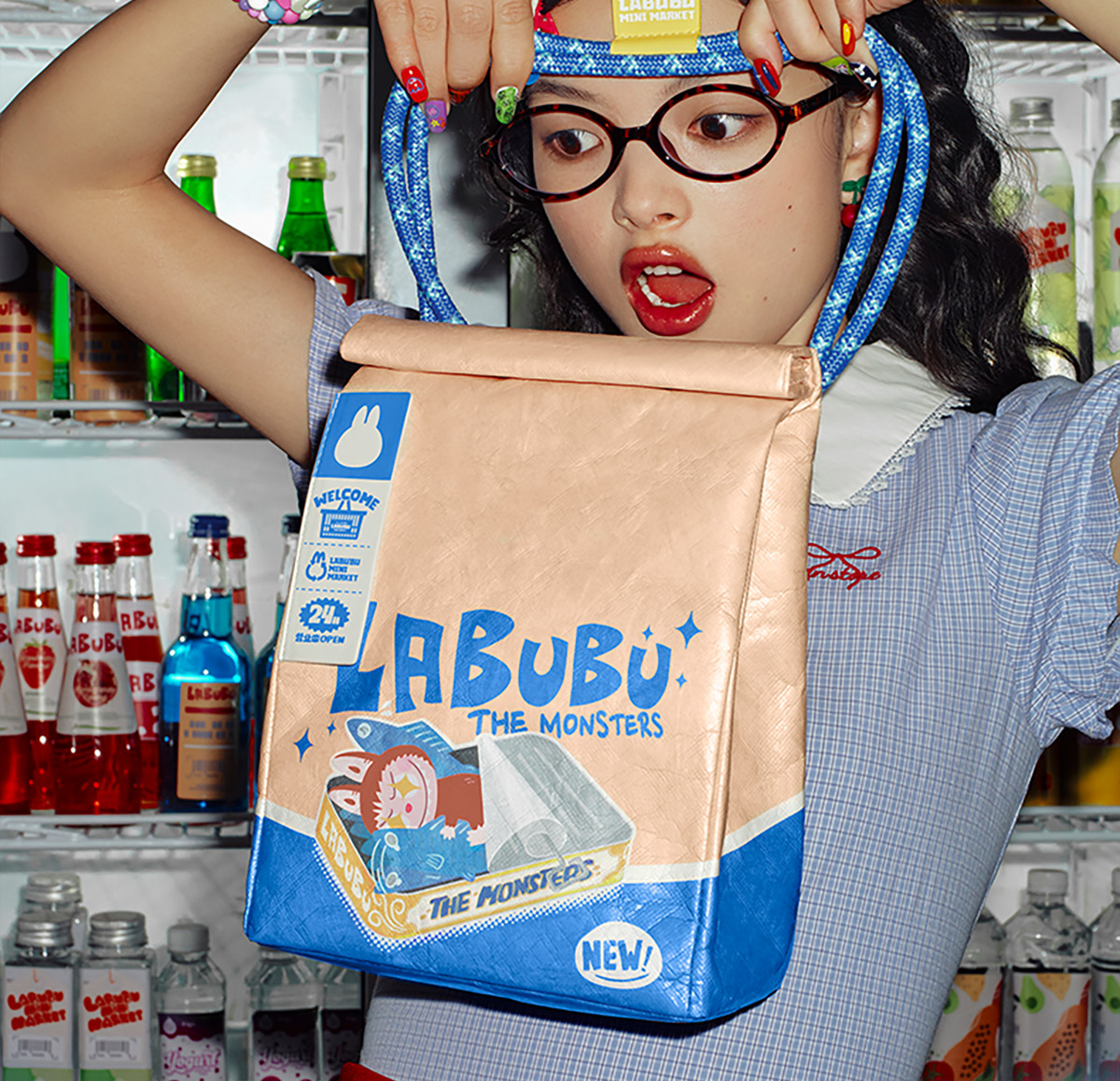 THE MONSTERS wacky mart シリーズ　バッグ THE MONSTERS Wacky Mart Series-Messenger Bag - POP MART