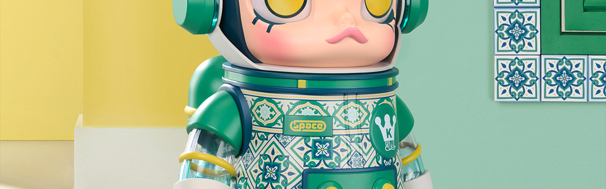 MEGA SPACE MOLLY 400% Portuguese Tiles - POP MART (Macau, China)