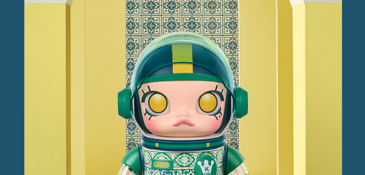 MEGA SPACE MOLLY 400% Portuguese Tiles - POP MART (Macau, China)