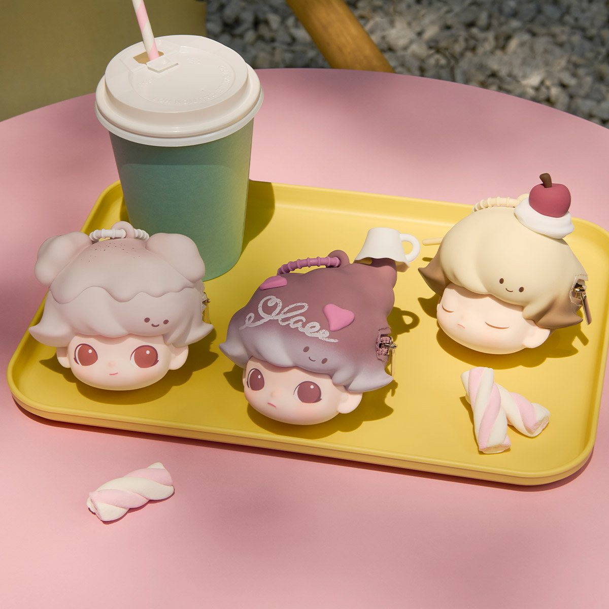 値下げしました。買われない場合戻します【シークレット】DIMOO イヤホンケース popmart DIMOO Crush on Coffee イヤホンケース - メルカリ