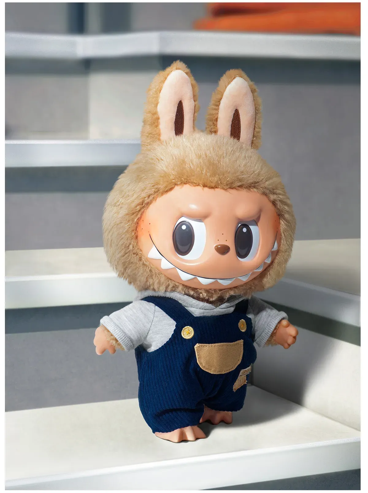 LABUBU Time to Chill-Vinyl Plush Doll - POP MART (Japan)