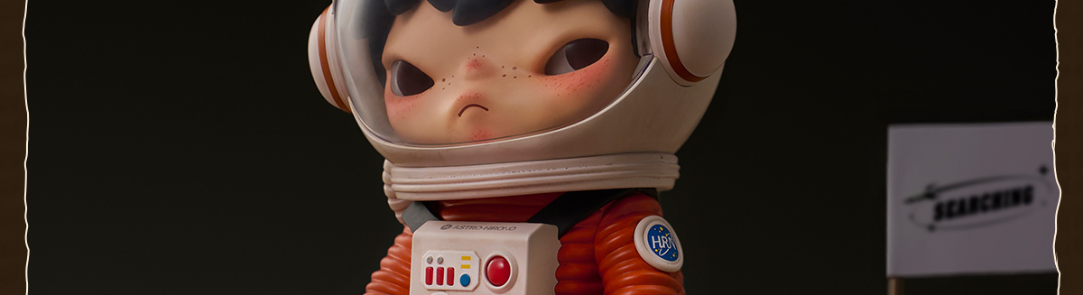 Hirono Search for Aliens Figurine - POP MART (Macau, China)