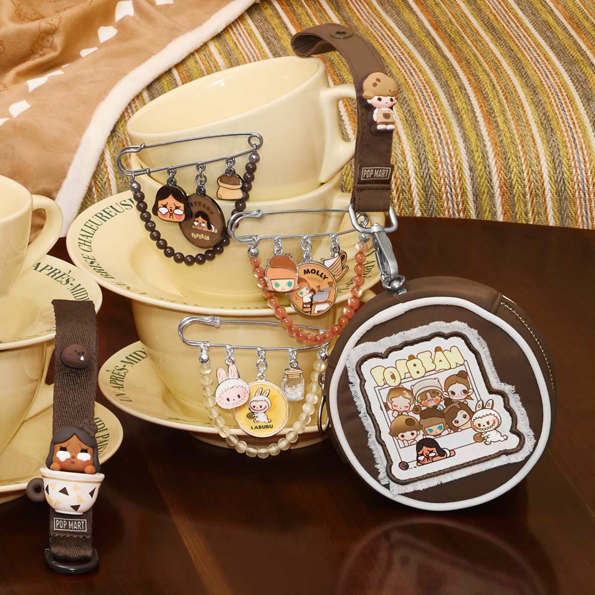 POP BEAN Coffee Factory Series-Perforated Handbag - POP MART (Japan)