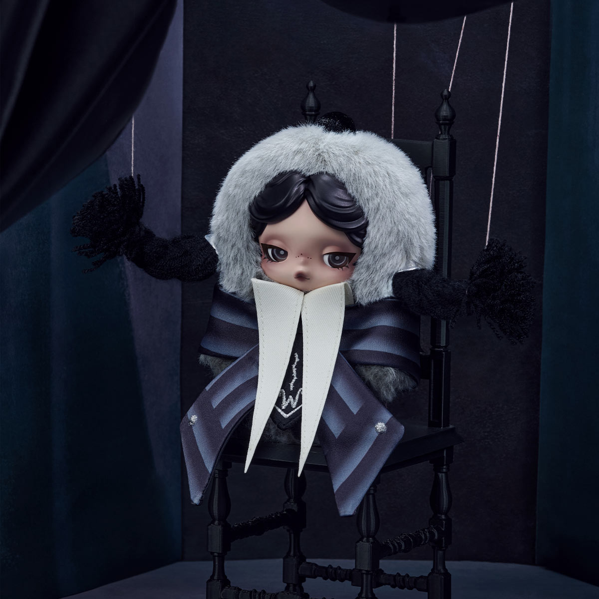 SKULLPANDA x Wednesday ぬいぐるみ (ネヴァーモア学園制服