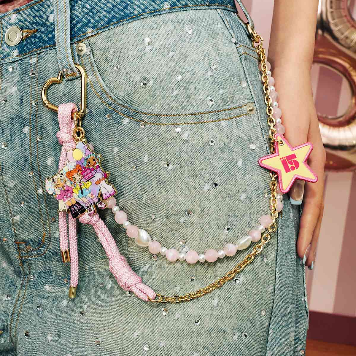 Celebrating the Moment シリーズ Peach Riotペンダント - POP MART