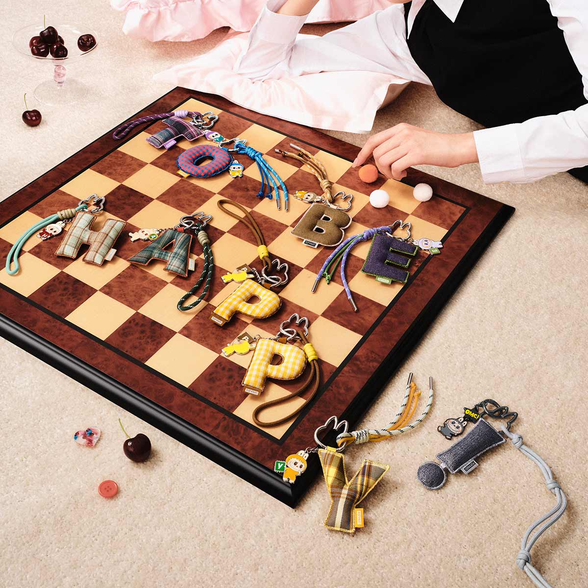 THE MONSTERS PIN FOR LOVE シリーズ アルファベットペンダント (N-Z