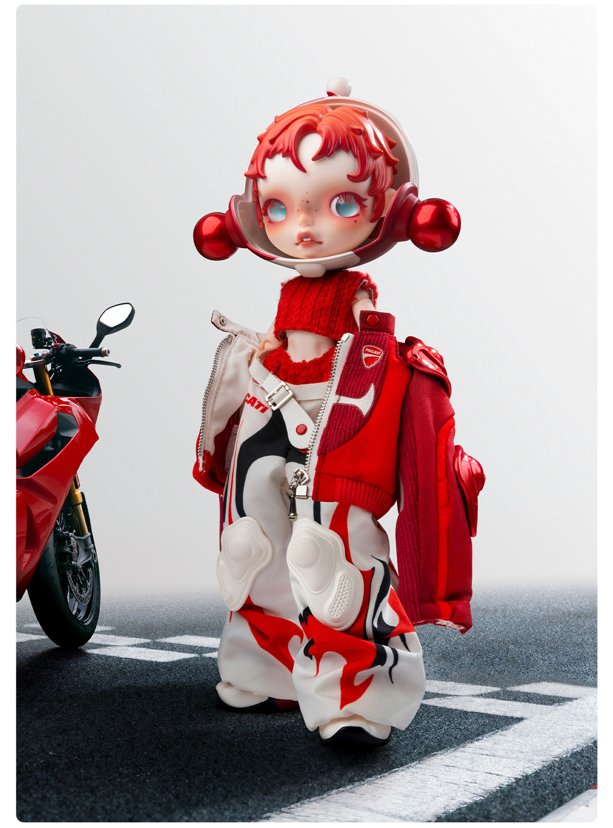 SKULLPANDA × DUCATI 1/6 Action Figure POP MART Skullpanda × DUCATI 1/6 Action Figure – Art Toy Familia
