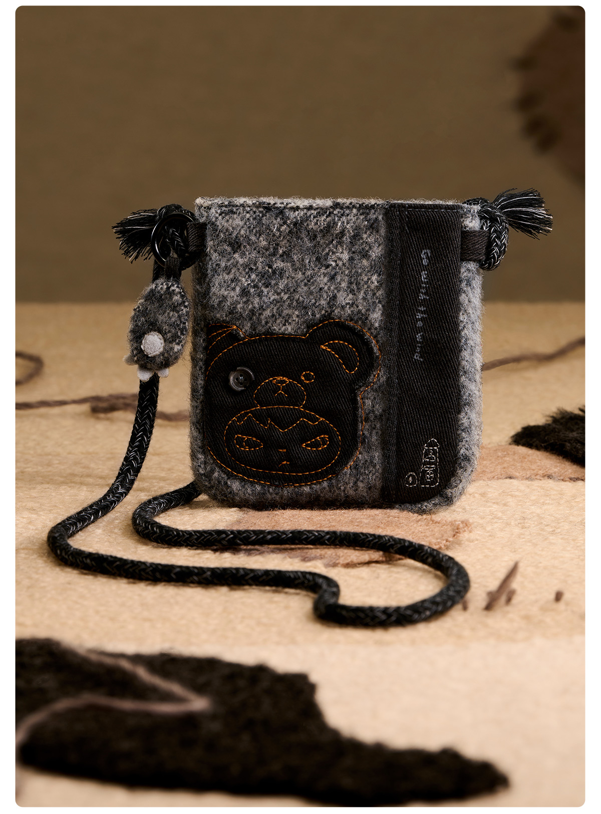 Hirono Road Journal シリーズ ミニバッグ - POP MART (Japan)