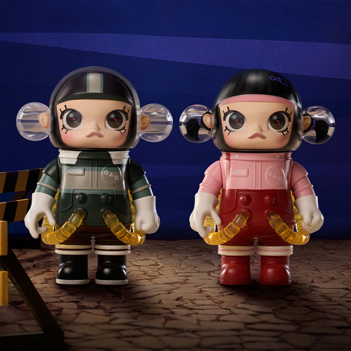 MEGA SPACE MOLLY 100% Squid Game - POP MART (Singapore)