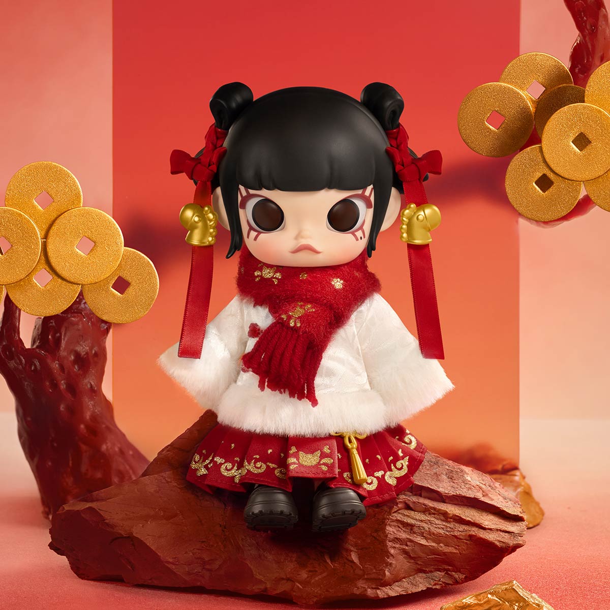 MOLLY Galloping Wealth 1/8 Action Figure - POP MART (Japan)