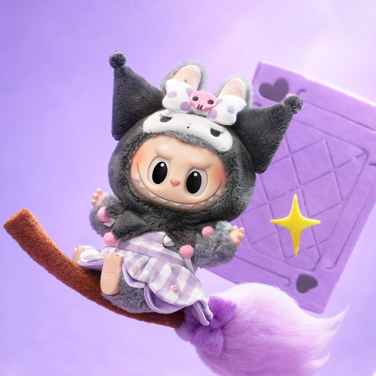 THE MONSTERS × Sanrio Characters ぬいぐるみペンダント - POP MART