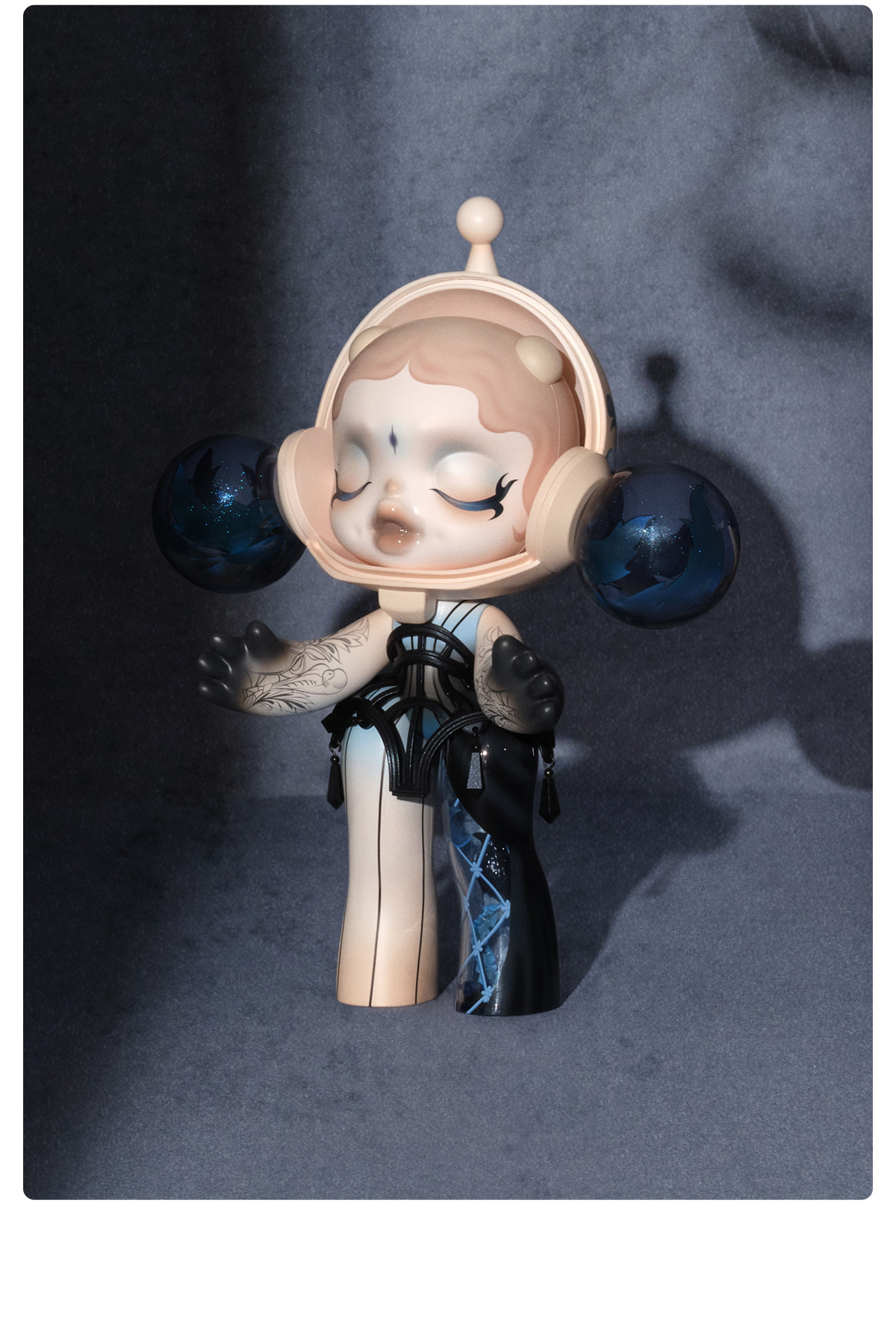 MEGA α SKULLPANDA 400% Guo Pei-Alternate Universe - POP MART (New
