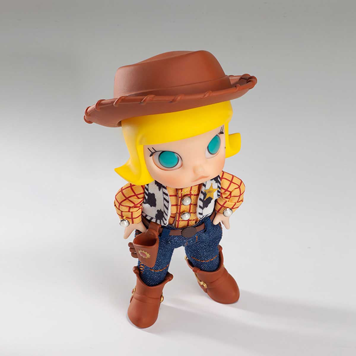 MOLLY Woody Action Figure - POP MART (Thailand)