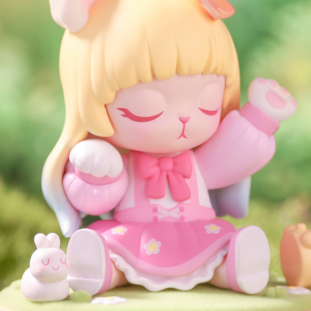 BUNNY Pink Sweetheart Figurine - POP MART (Japan)
